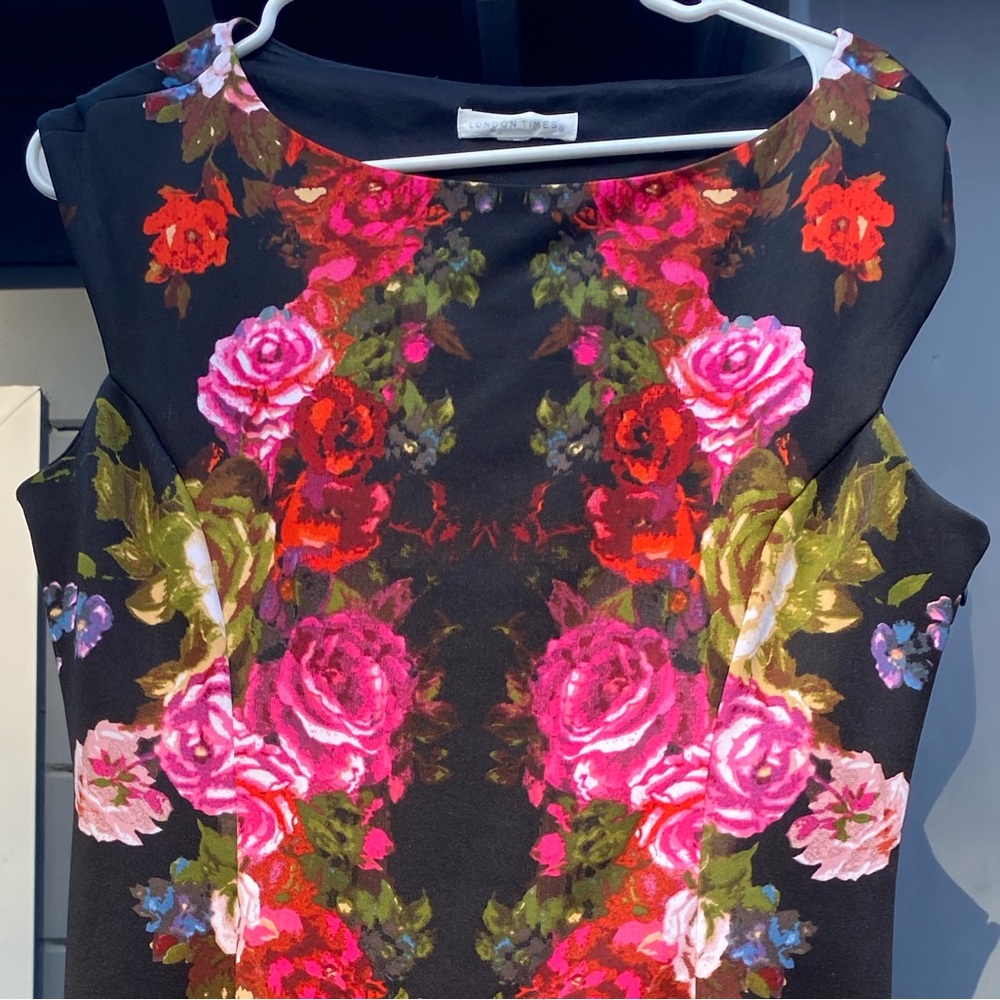 Floral London Times size 14 - Picture 2 of 2
